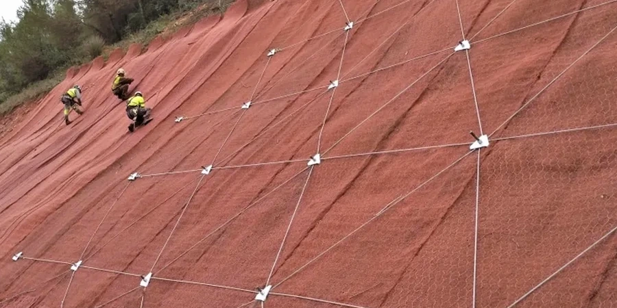 Análise de estabilidade de taludes em Itabuna: segurança geotécnica no sul da Bahia